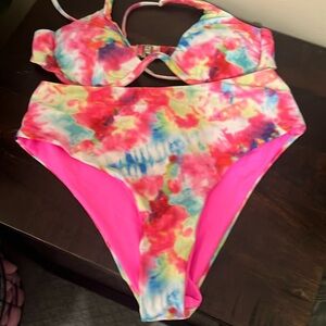 Zaful size M top have removable pads, bottoms are high waisted